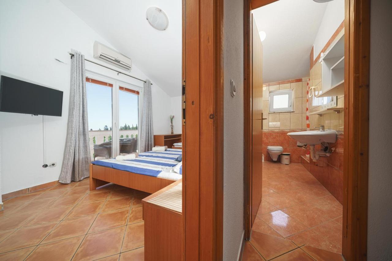 Apartments Markunovic Vodice Bagian luar foto