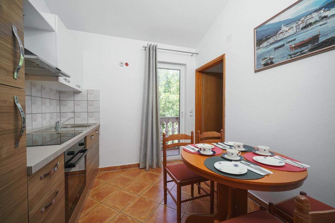 Apartments Markunovic Vodice Bagian luar foto