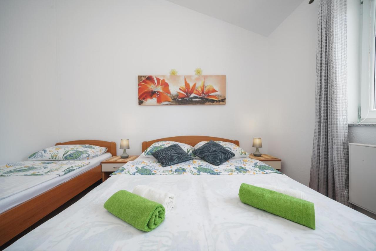 Apartments Markunovic Vodice Bagian luar foto
